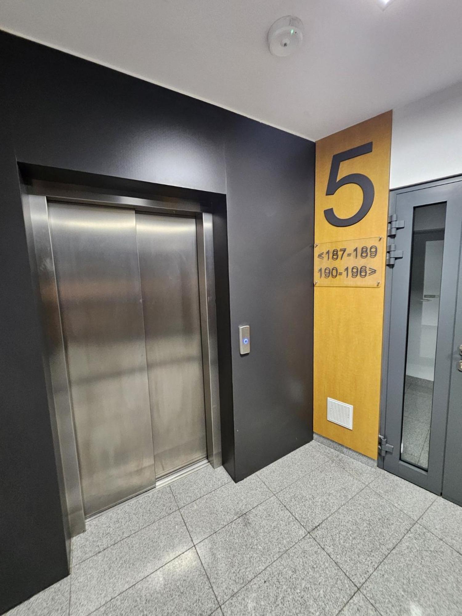Urban Jungle Apartament Wenus Białystok Kültér fotó